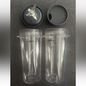 2 Ninja Cups & 1 Pro Extractor Blades Assembly & 1 Spout Lid
